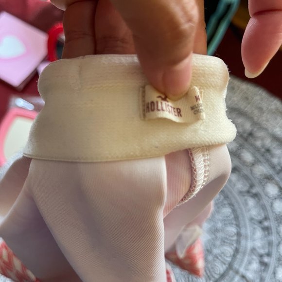 Hollister Pleated graphic skirt - Picture 2 of 2